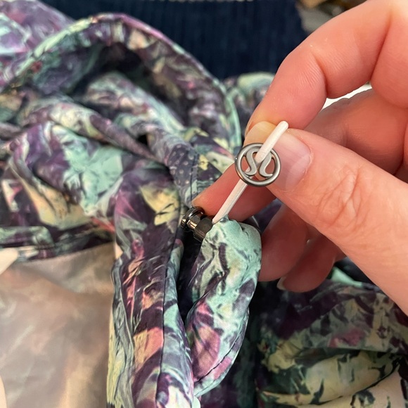 Lululemon miss misty iridescent jacket - Picture 7 of 14